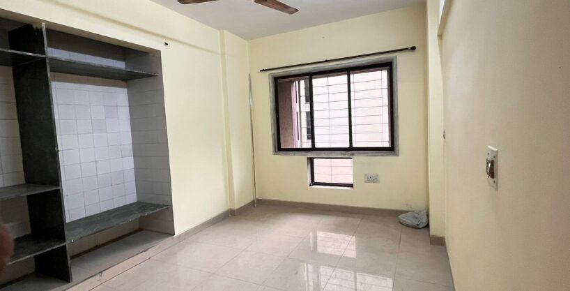 2 BHK semi furnished flat for Rent at patlipada RUTU ESTATE