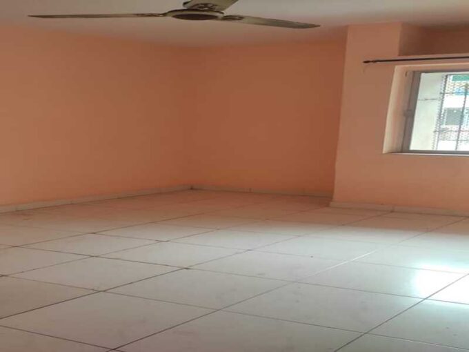 2 BHK semi furnished flat for Rent