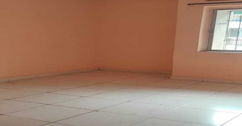 2 BHK semi furnished flat for Rent