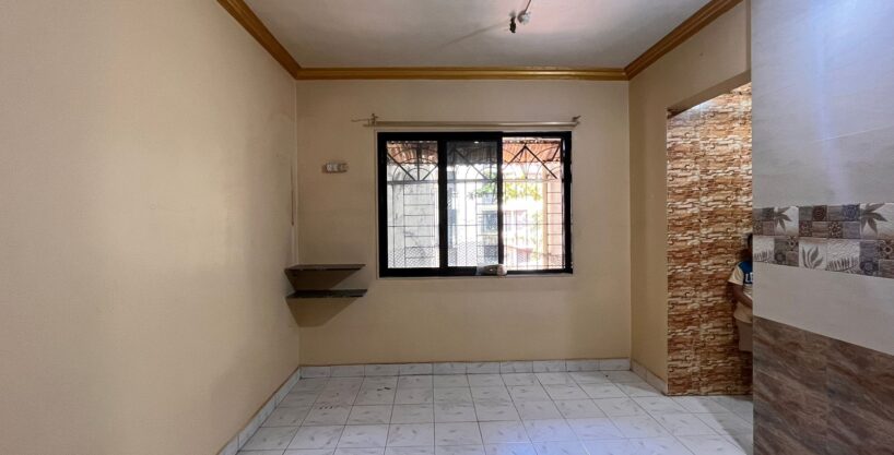 2 BHK semi furnished flat for Rent